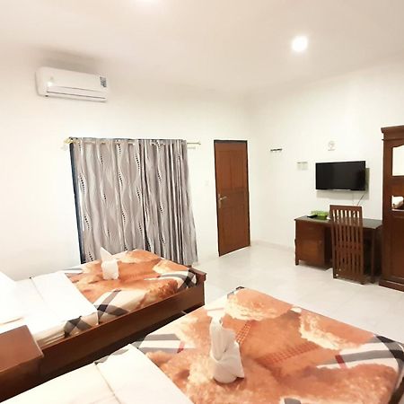 Hotel Green Prundi Лабуан-Бахо Экстерьер фото