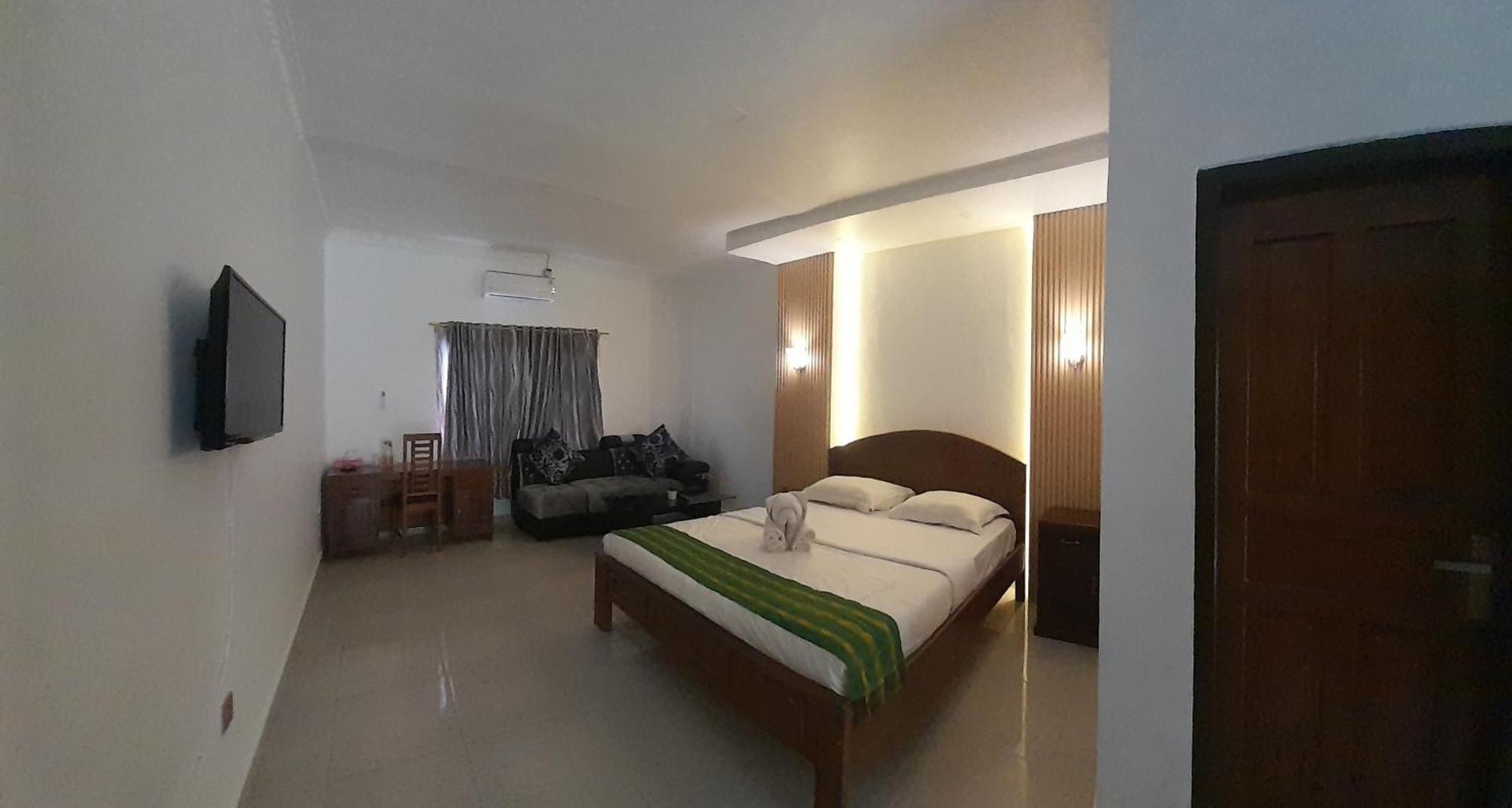 Hotel Green Prundi Лабуан-Бахо Экстерьер фото