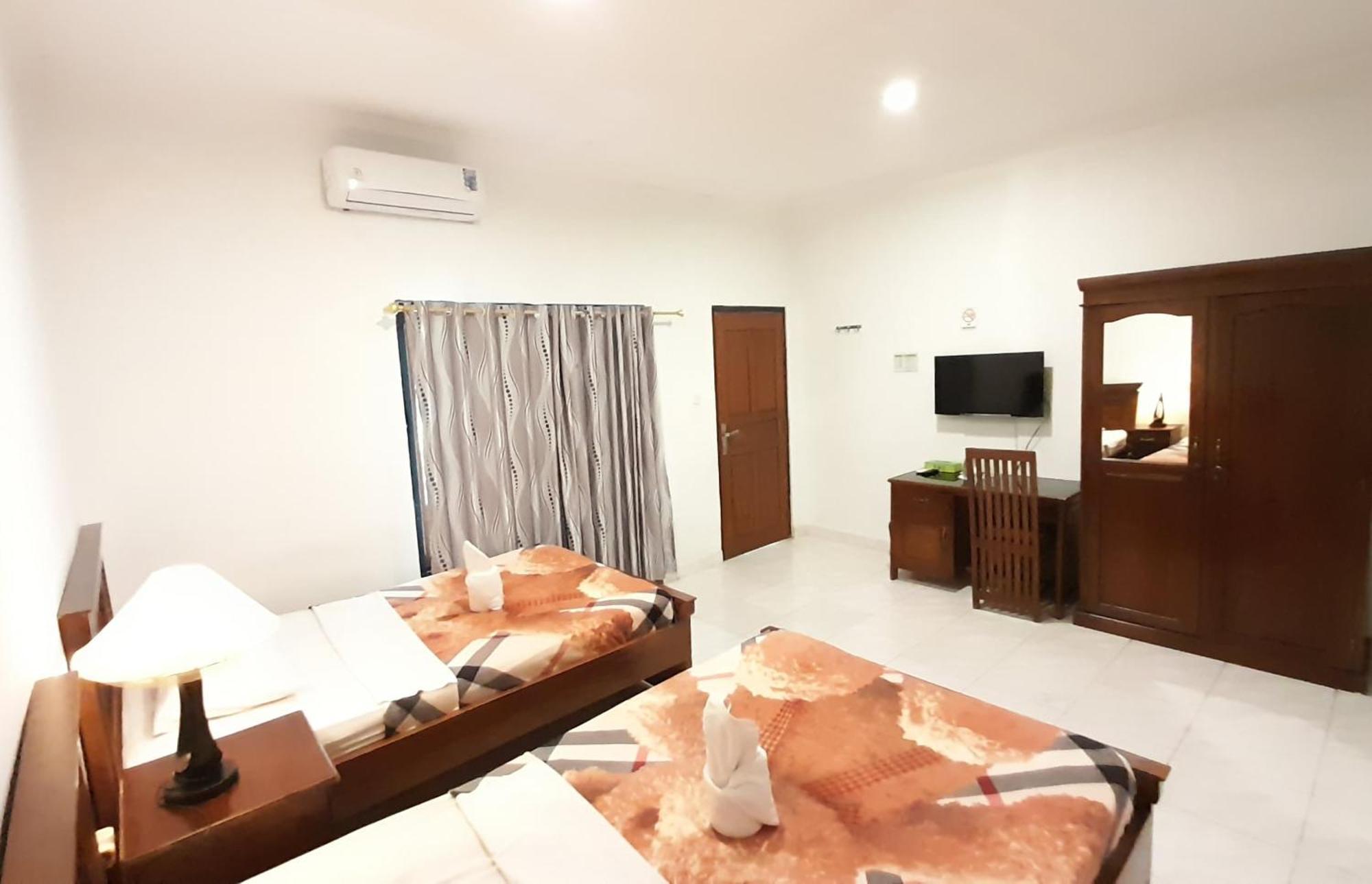 Hotel Green Prundi Лабуан-Бахо Экстерьер фото