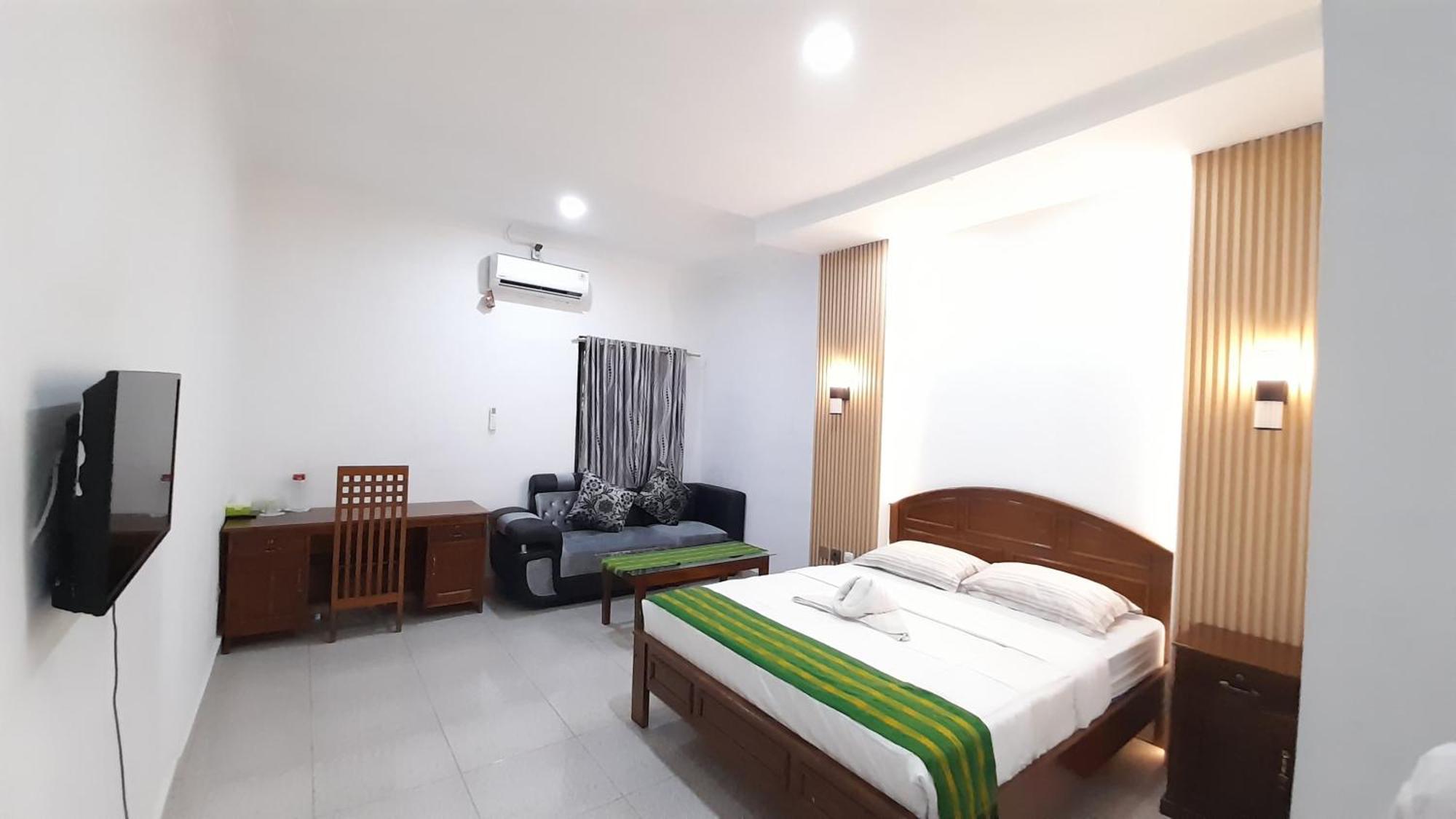 Hotel Green Prundi Лабуан-Бахо Экстерьер фото